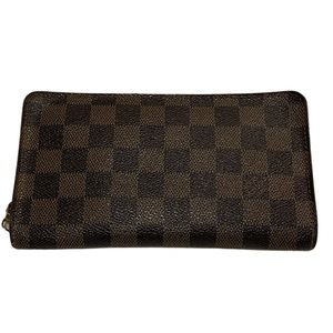 Louis Vuitton Zippy Wallet